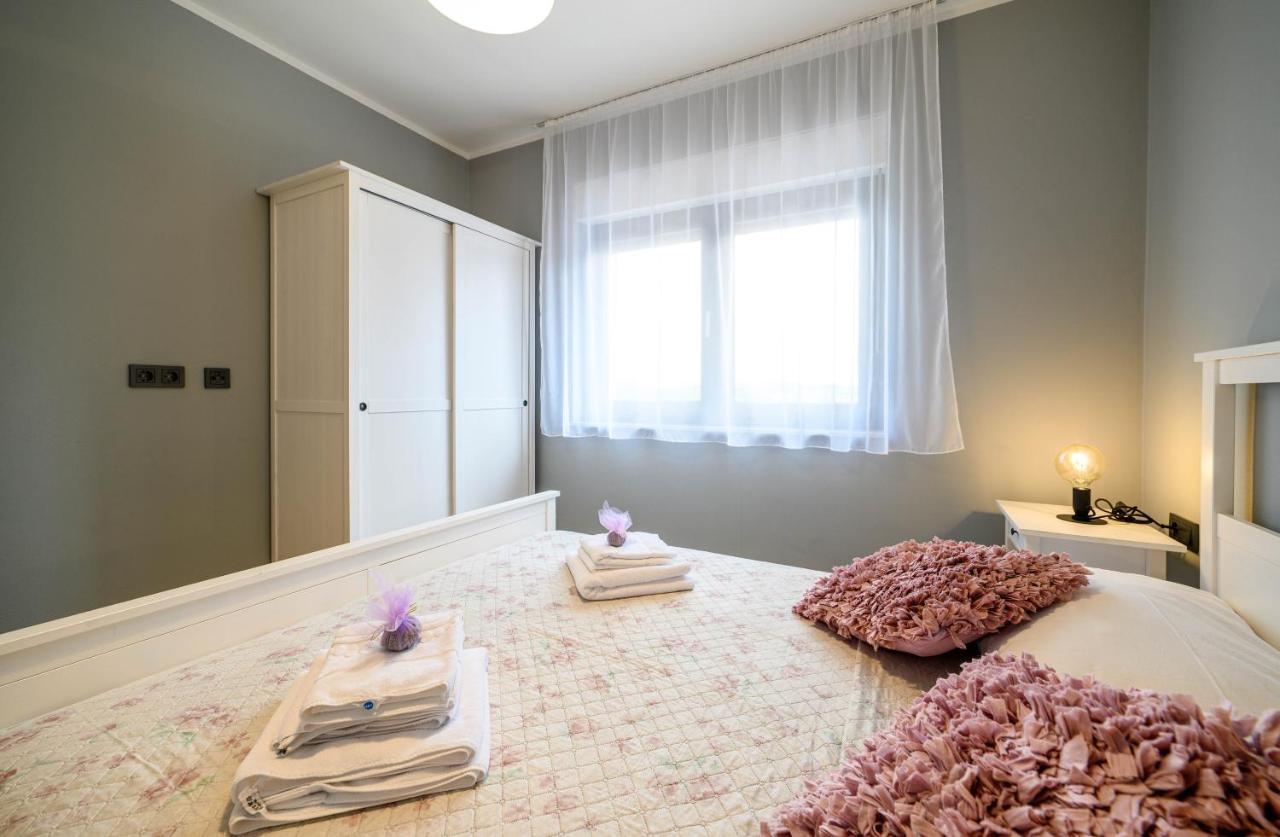 Ferienwohnung Ledunis Šibenik Exterior foto